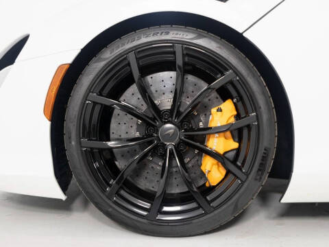 2025 McLaren Artura Spider