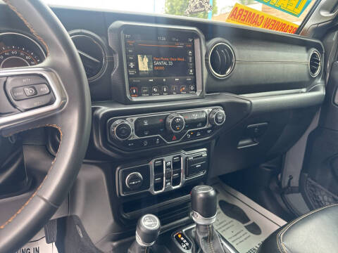 2023 Jeep Gladiator Overland