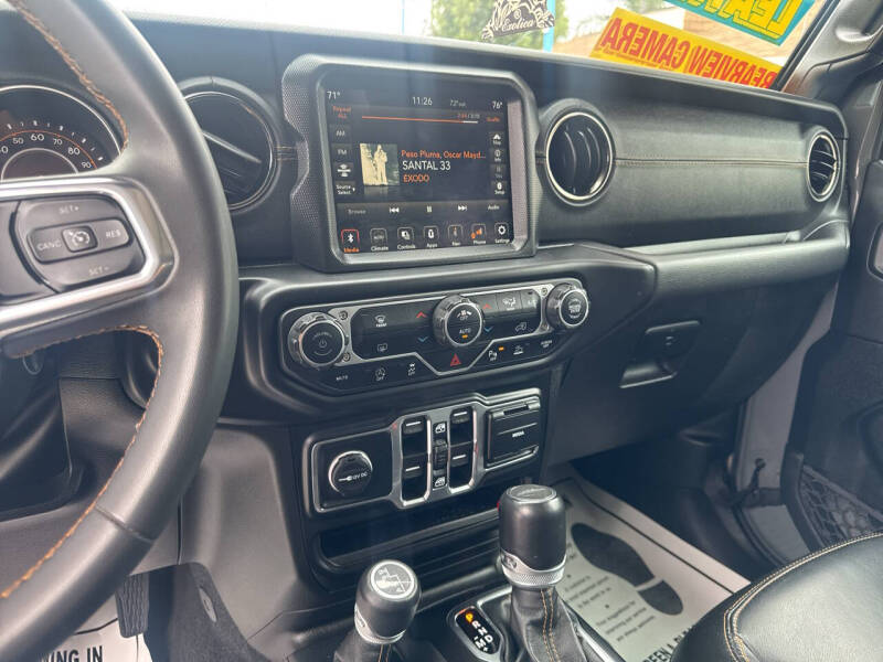 2023 Jeep Gladiator Overland