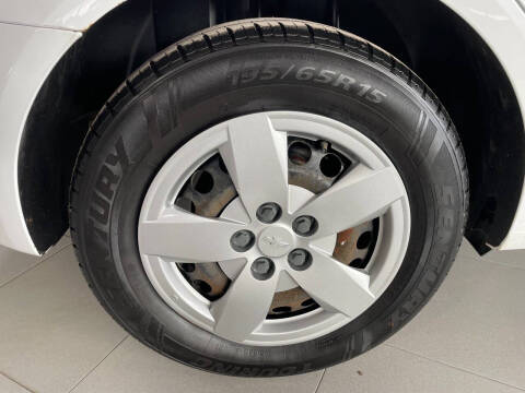 2013 Chevrolet Sonic LS Manual