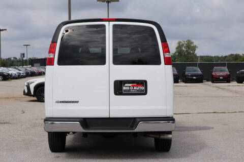 2025 Chevrolet Express LT 3500