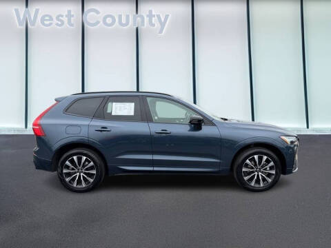 2025 Volvo XC60 B5 Plus Dark Theme