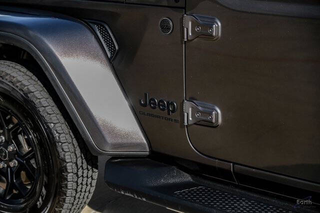 2024 Jeep Gladiator Sport