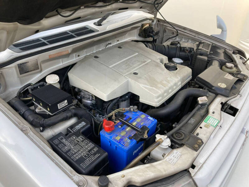 2000 Mitsubishi Pajero