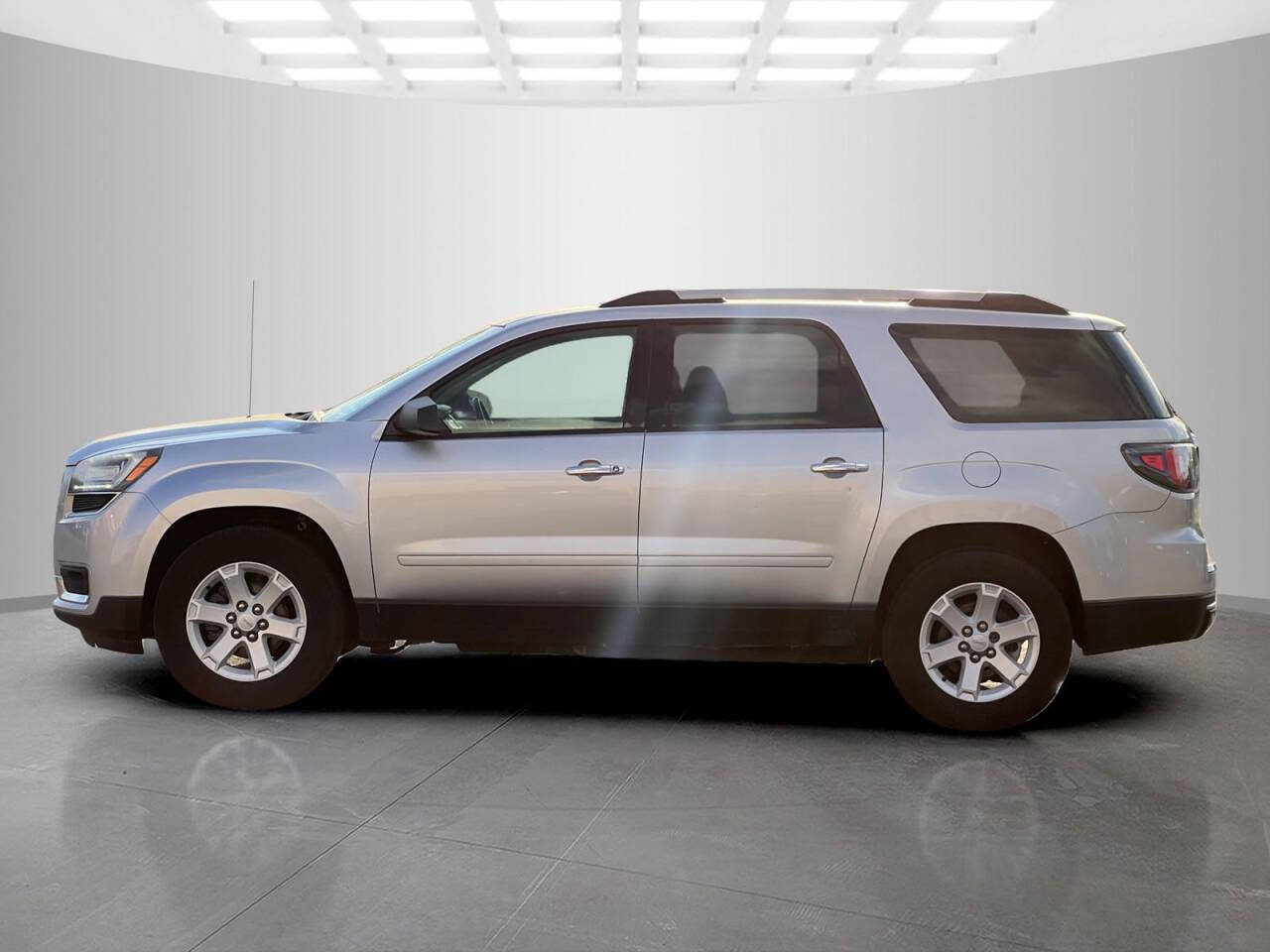 2015 GMC Acadia for sale at Used Cars Toledo in Oregon, OH