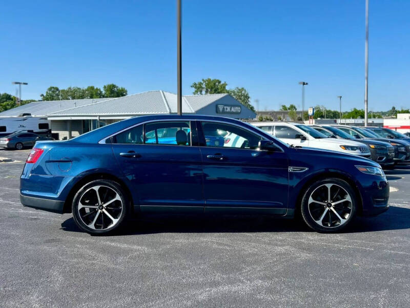 2016 Ford Taurus SEL