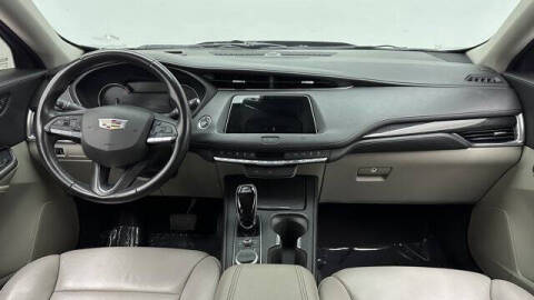 2020 Cadillac XT4 Premium Luxury