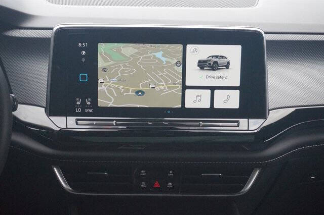 2024 Volkswagen Atlas Cross Sport SEL Premium R-Line 4Motion