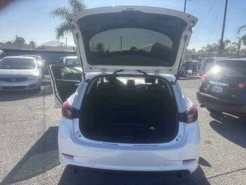 2017 Mazda MAZDA3 Touring 2.5