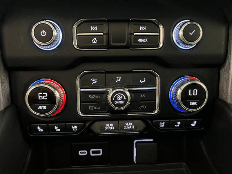 2022 GMC Yukon XL SLT