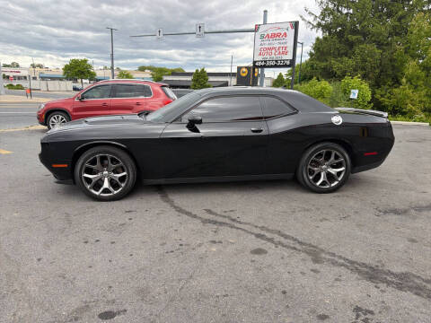 2017 Dodge Challenger SXT Plus