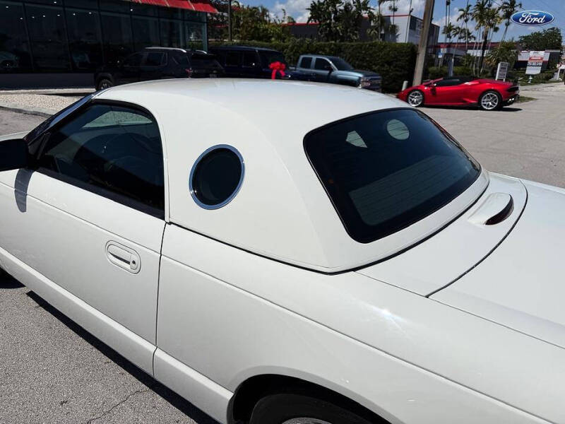 2002 Ford Thunderbird Deluxe