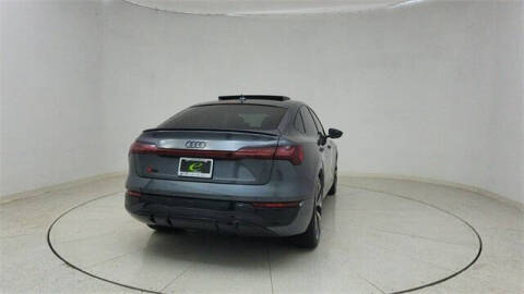 2024 Audi Q8 Sportback e-tron quattro Prestige S line