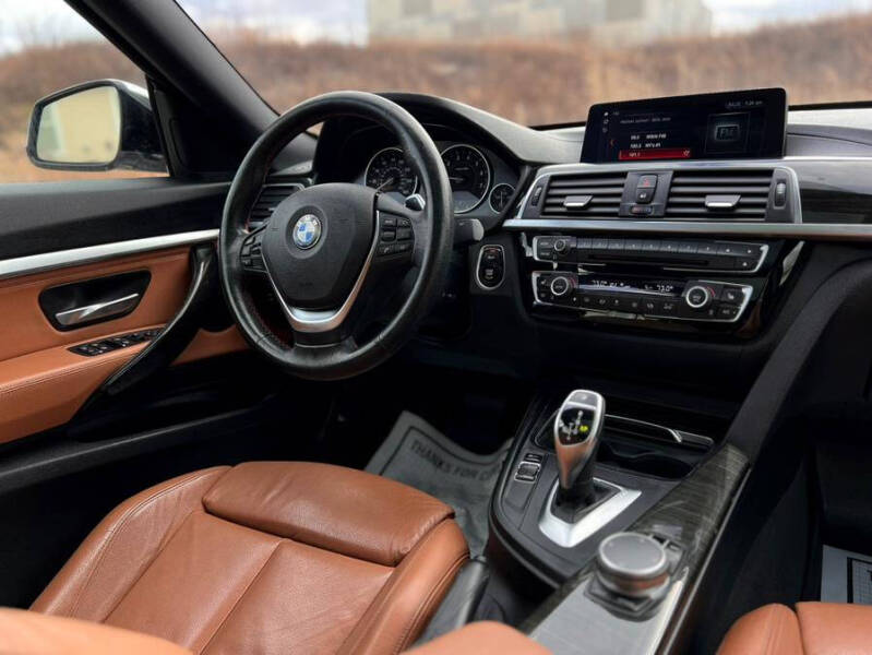 2018 BMW 3 Series 330i xDrive Gran Turismo