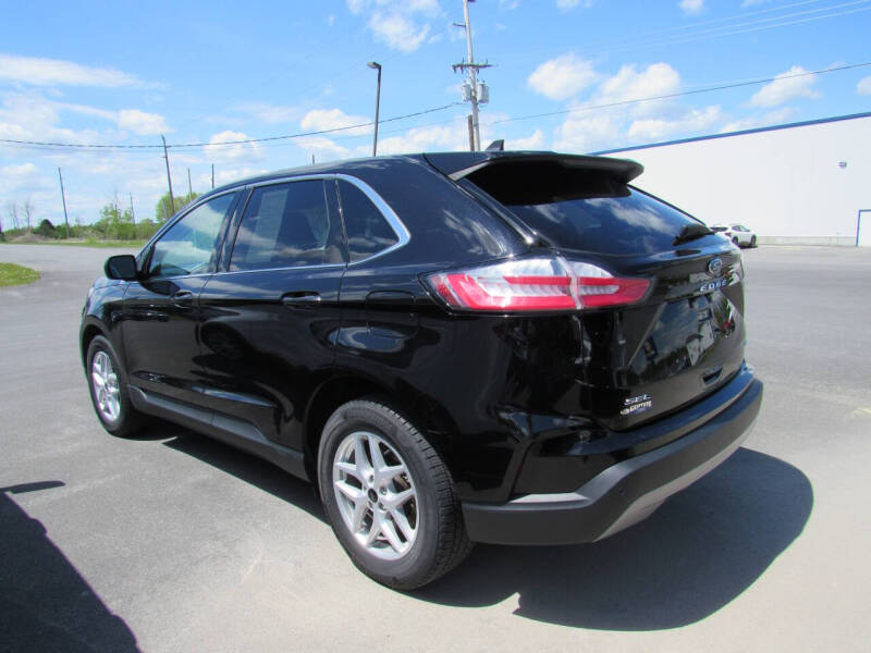 2023 Ford Edge