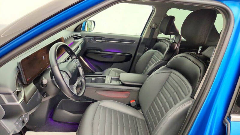 2024 Kia EV9 Land