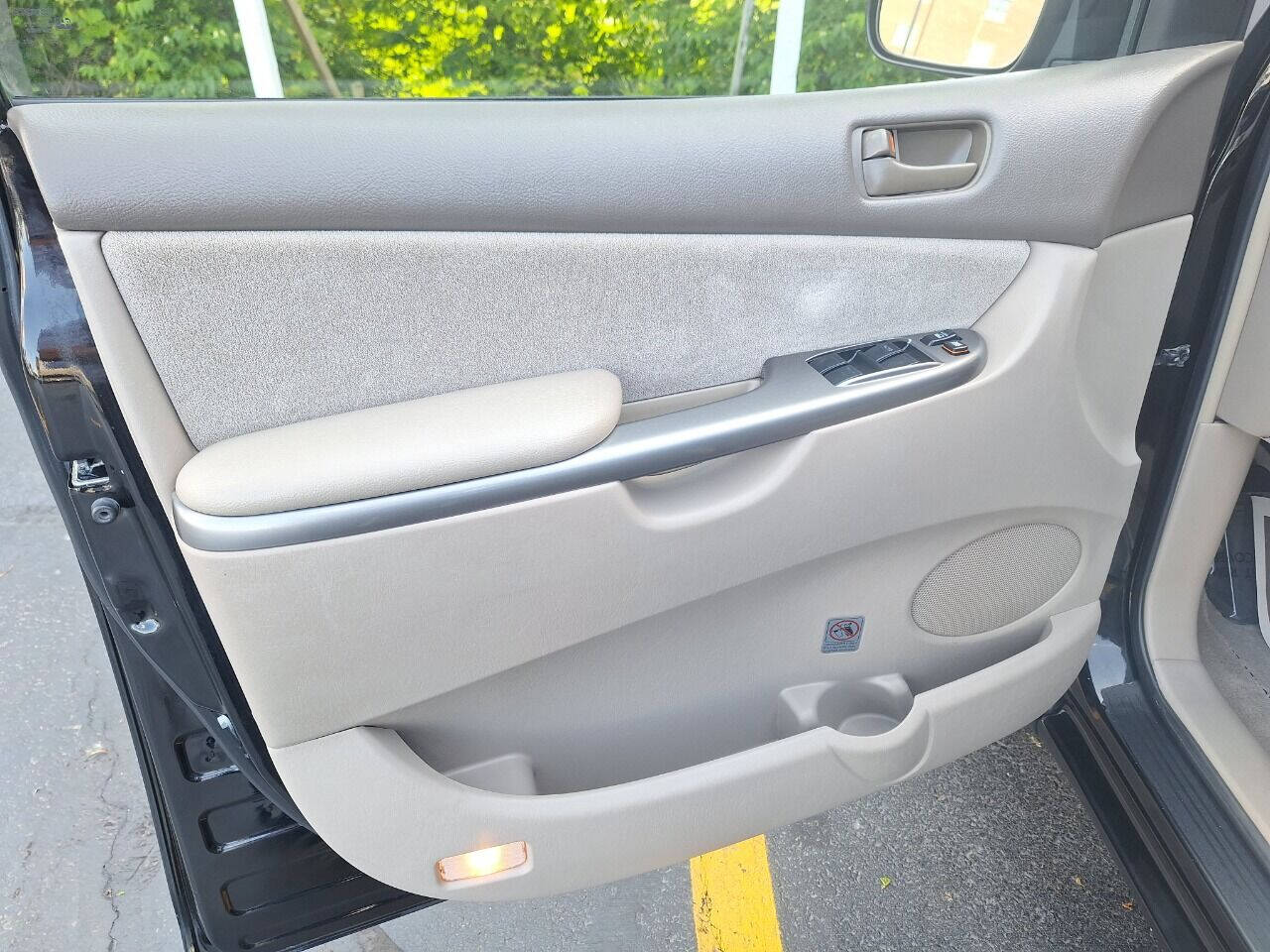 2008 Toyota Sienna Hetts Auto Sales