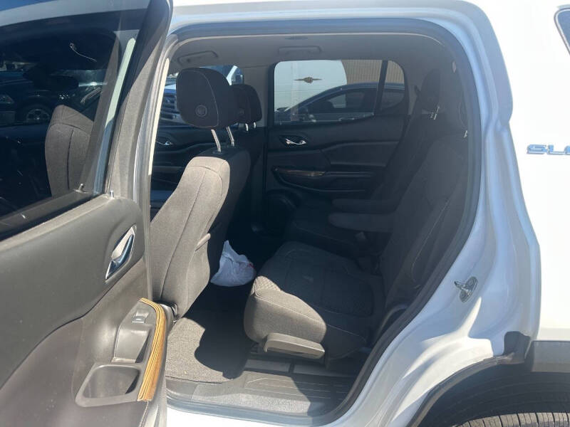2018 GMC Acadia SLE-2
