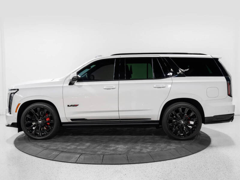 2025 Cadillac Escalade-V