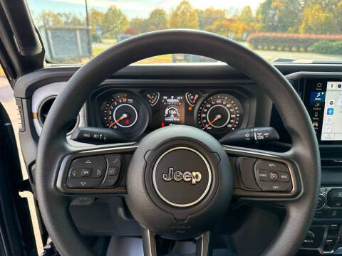 2026 Jeep Gladiator Sport