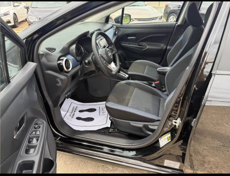 2025 Nissan Versa SV
