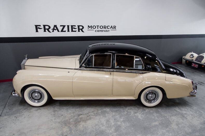 1961 Rolls-Royce SILVER CLOUD LWB