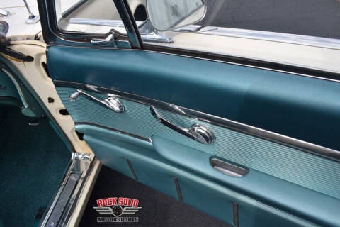 1962 Ford Thunderbird