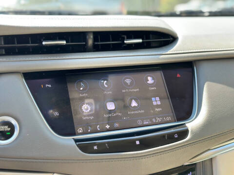 2020 Cadillac XT5 Premium Luxury