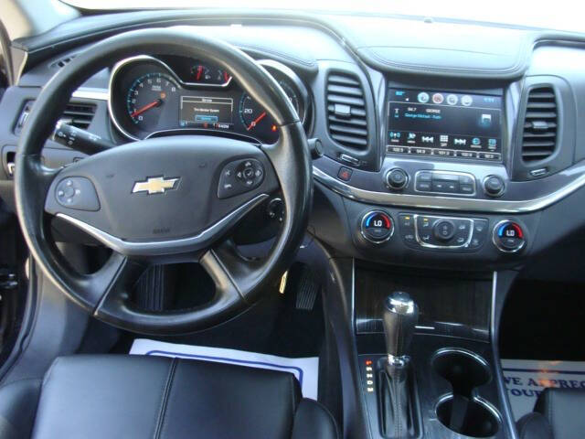 2017 Chevrolet Impala 1LT photo 17