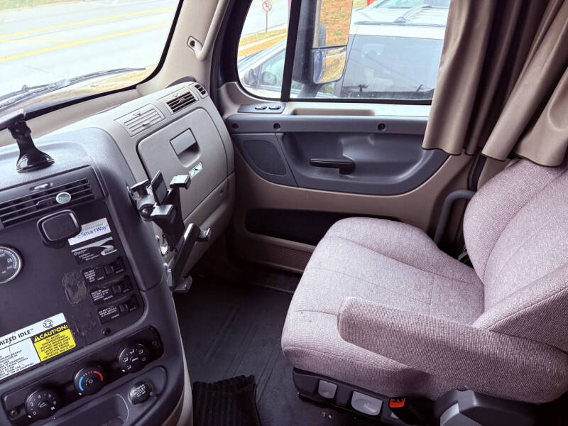 2017 Freightliner Cascadia