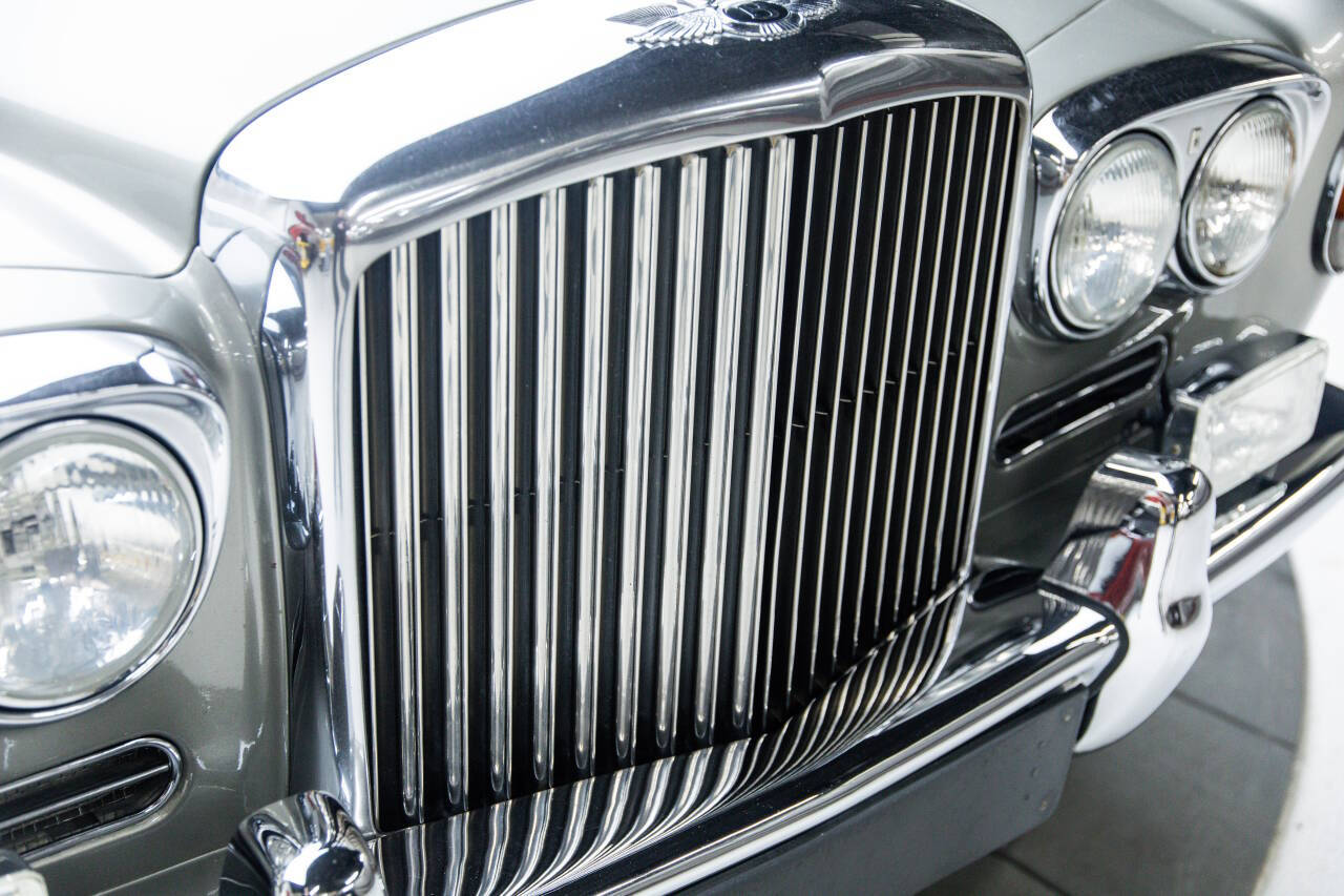 1967 Bentley T1 Saloon 35