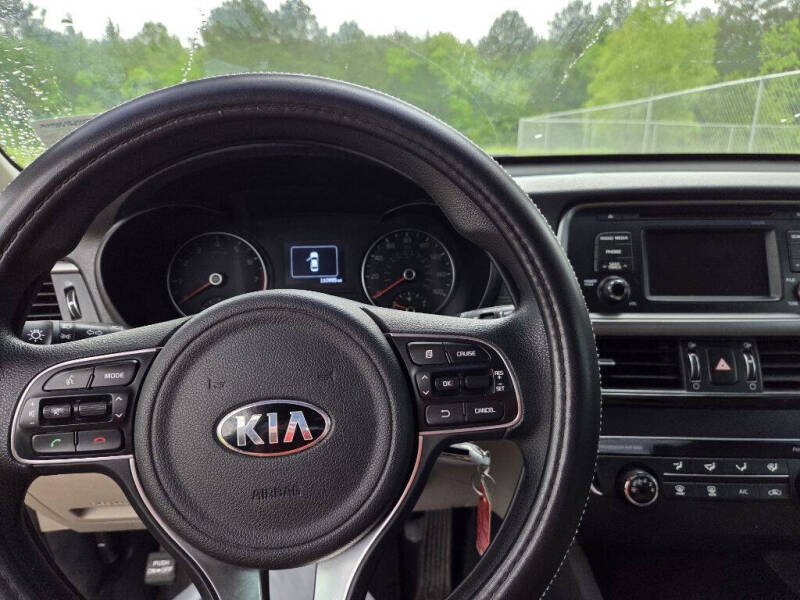 2017 Kia Optima LX