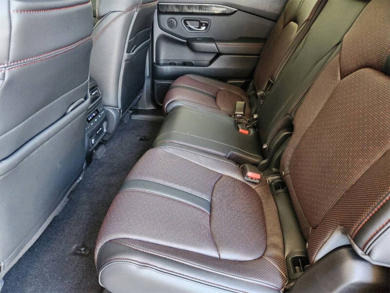 2025 Honda Pilot Black Edition