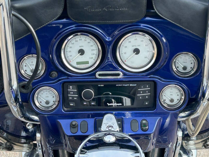 2006 Harley-Davidson FLHXI