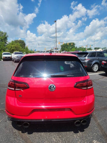 2018 Volkswagen Golf R 4Motion