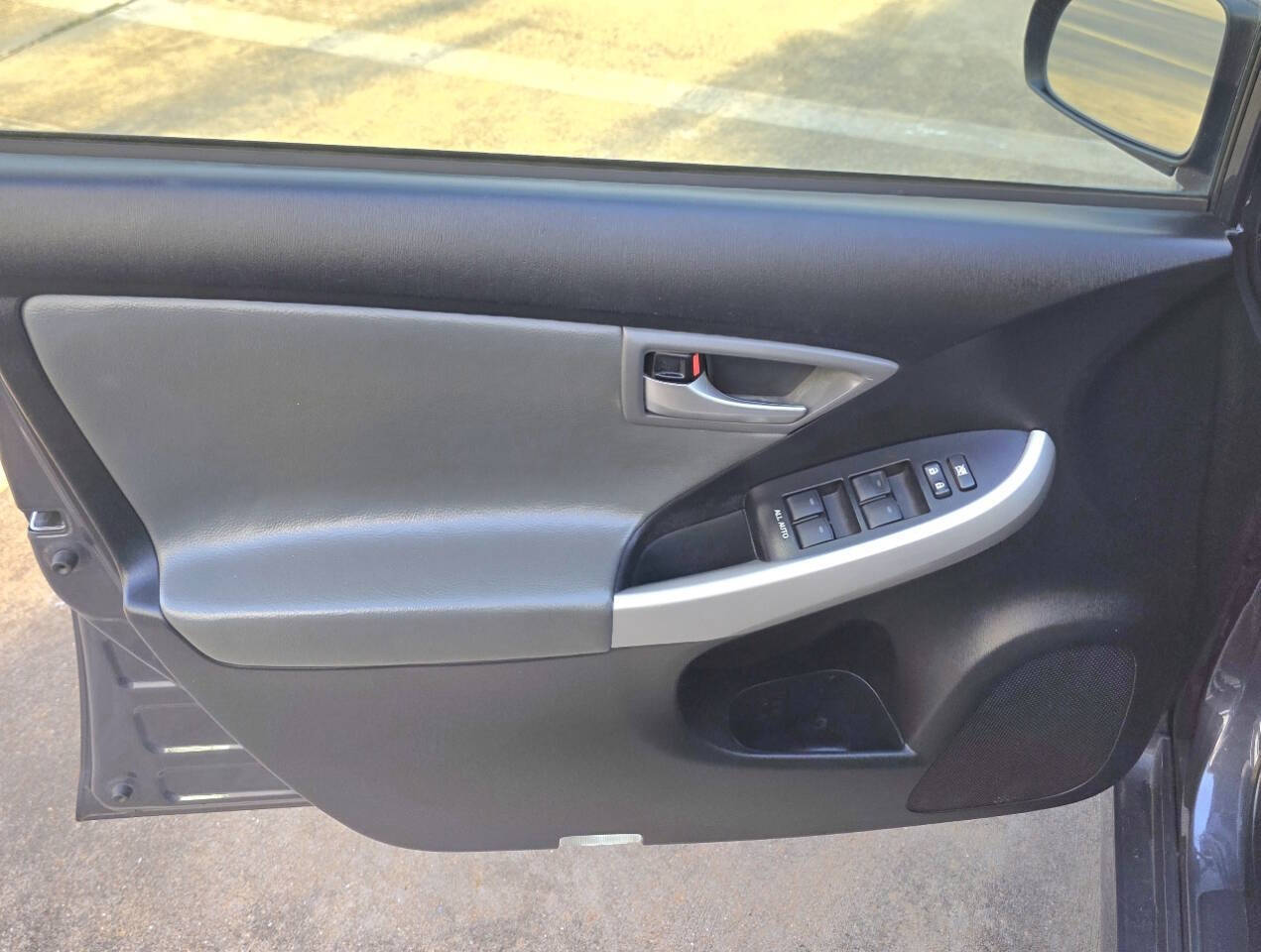 2015 Toyota Prius Three 4dr Hatchback - Gray exterior view 20