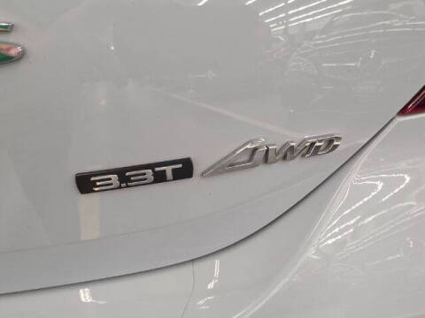 2022 Genesis G70