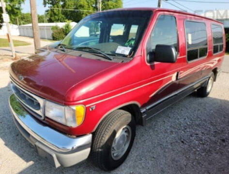 2000 Ford E-Series for sale at WOODY'S AUTOMOTIVE GROUP in Chillicothe MO