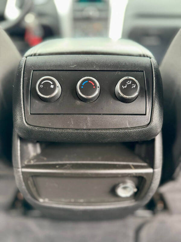 2012 Chevrolet Traverse LT