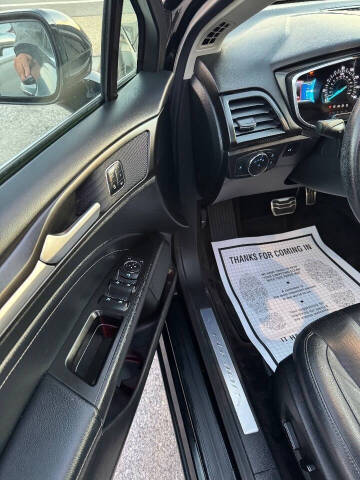 2017 Ford Fusion Titanium