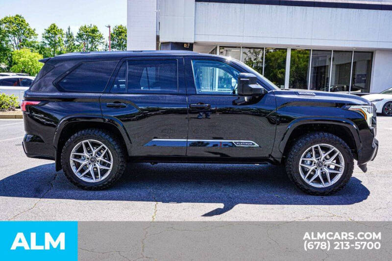 2025 Toyota Sequoia SR5
