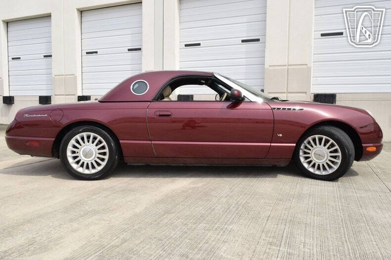 2004 Ford Thunderbird Deluxe