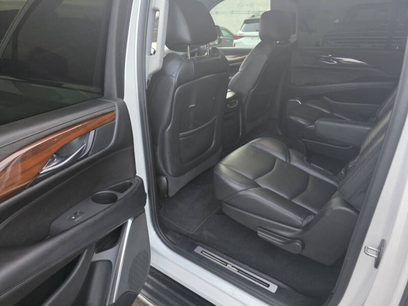 2017 Cadillac Escalade ESV Premium Luxury