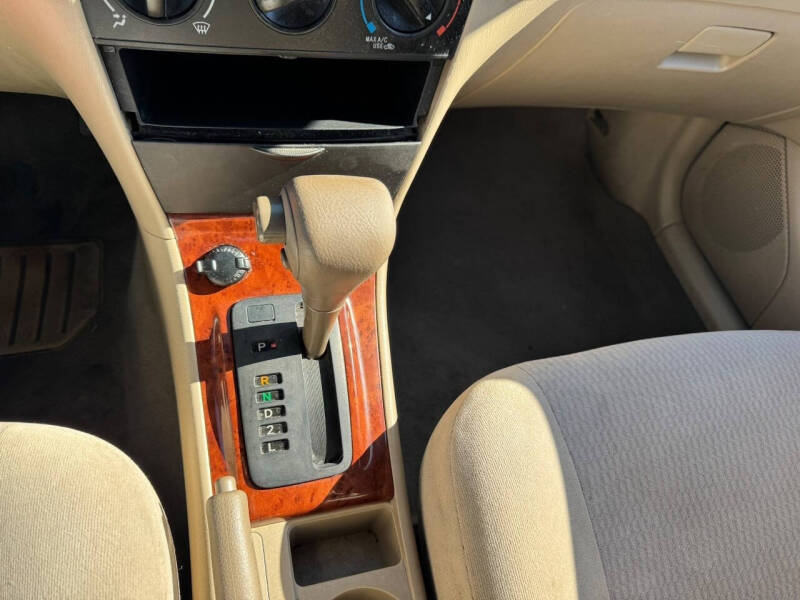 2006 Toyota Corolla LE