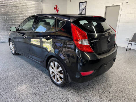 2012 Hyundai Accent SE
