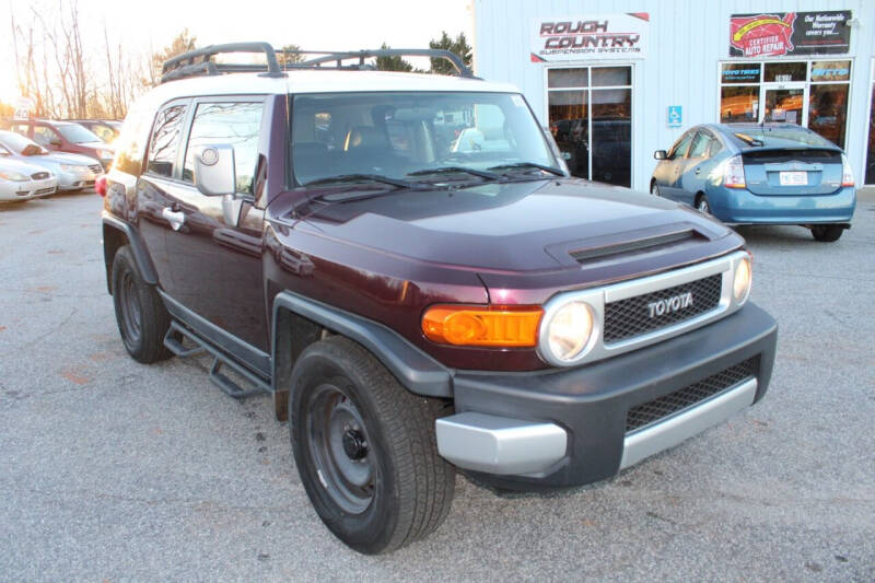 2007 Toyota FJ Cruiser for sale at UpCountry Motors in Taylors SC