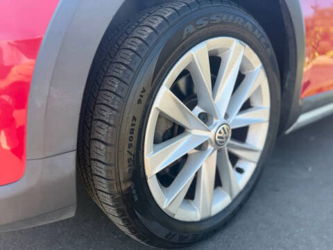 2017 Volkswagen Golf Alltrack