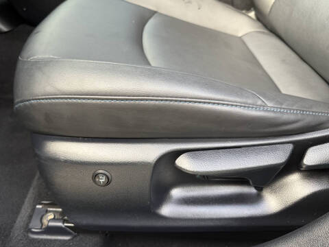 2016 Toyota Prius Three Touring