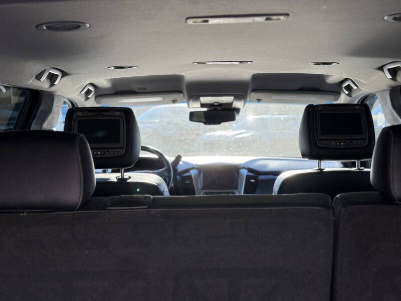 2017 Chevrolet Suburban LT