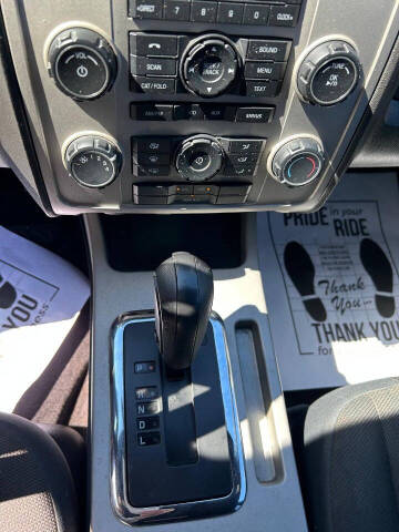 2009 Ford Escape XLT
